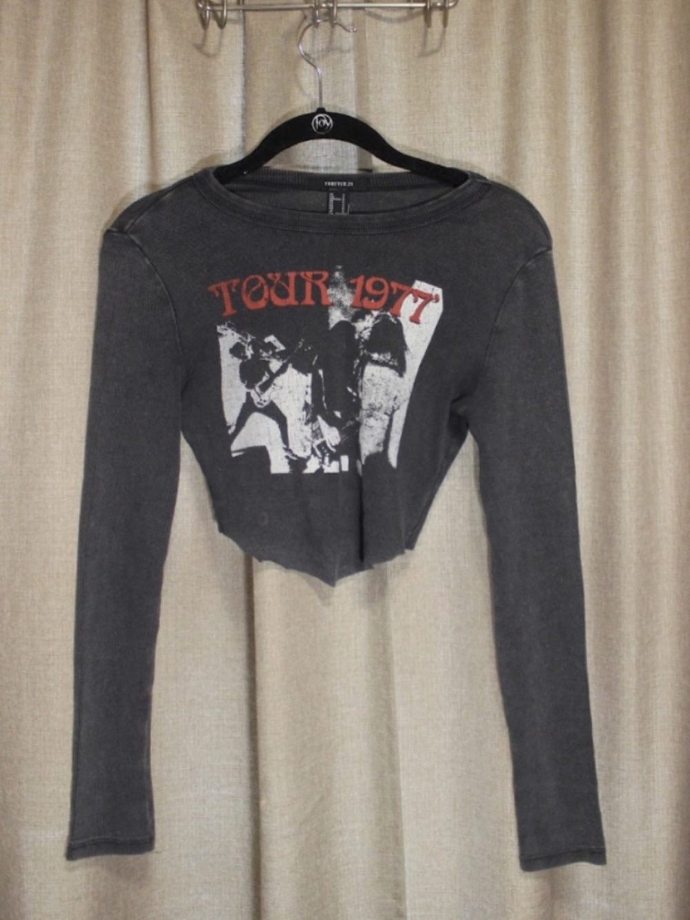 Tour 1977 Grunge Crop Top